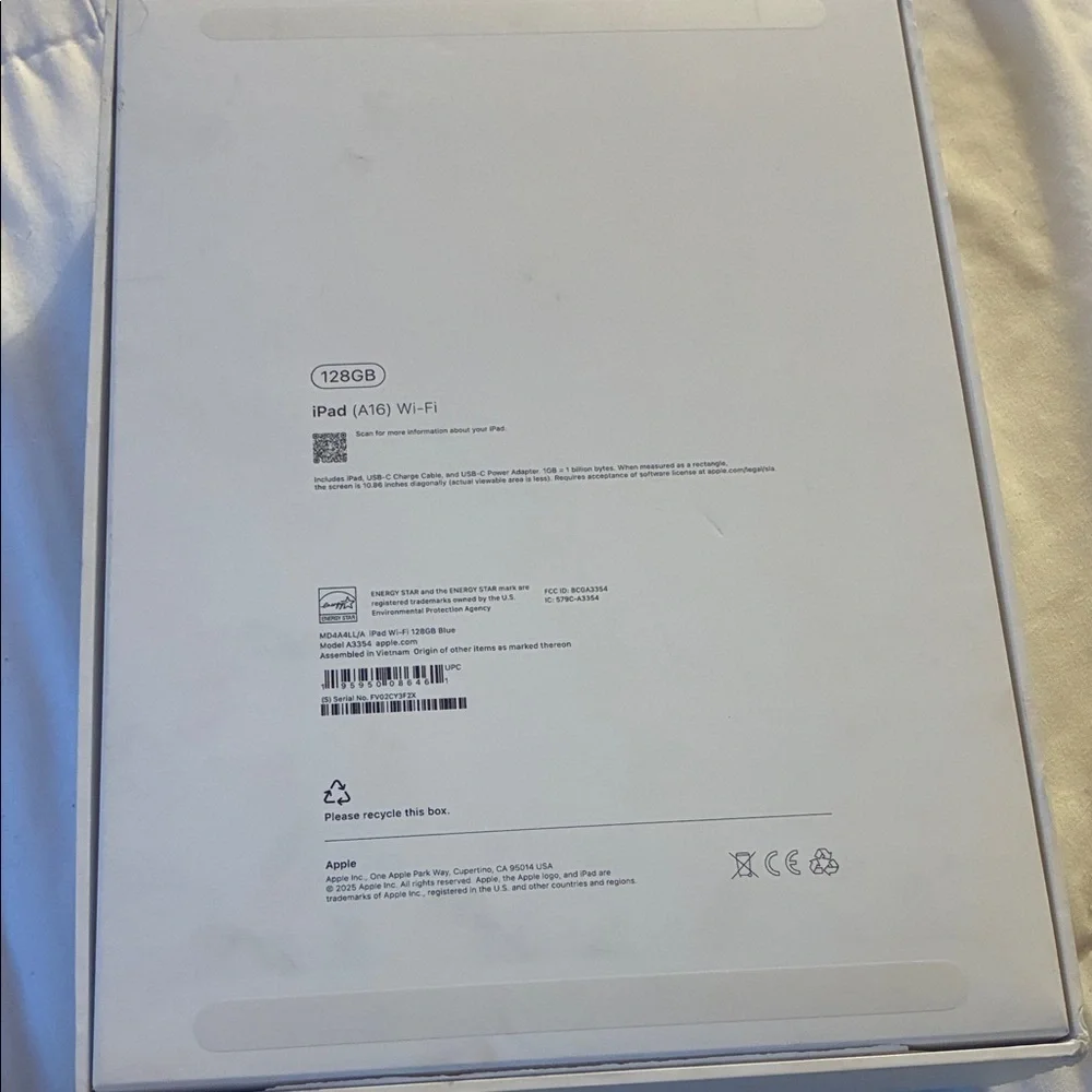 Apple iPad A16 Box